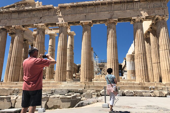 Visit to the Acropolis With an Official Guide in English - Maximum Travelers and Tour Operator