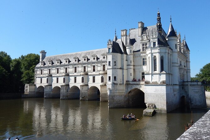Visit to the Castles of Chenonceau and Chambord - Castle Exploration Opportunities