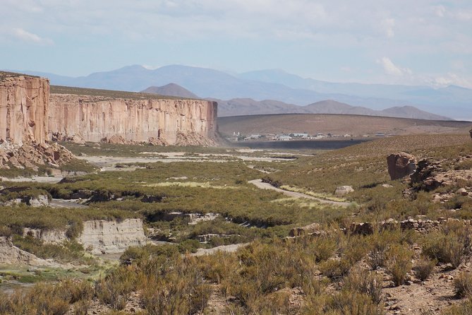 Visit to the Communities in the Salinas Grandes - Experiencing the Local Traditions