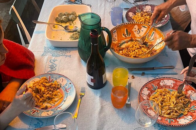 Visit to the Market and Cooking Lessons in a Tuscan Farmhouse - About Your Stay