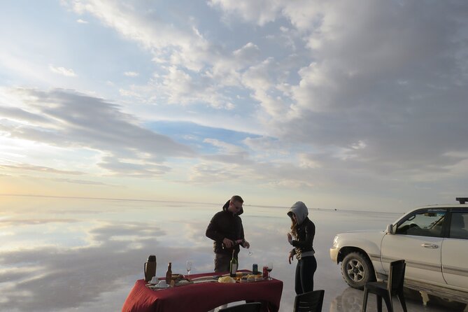 Visit to Uyuni Salt Flats From La Paz Bolivia by Bus - Lunch in the Salt Flats
