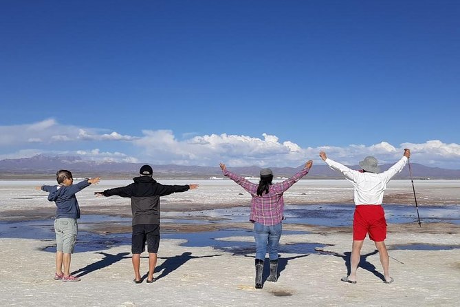 Visit to Uyuni Salt Flats From Sucre by Bus - Exploring Incahuasi Island