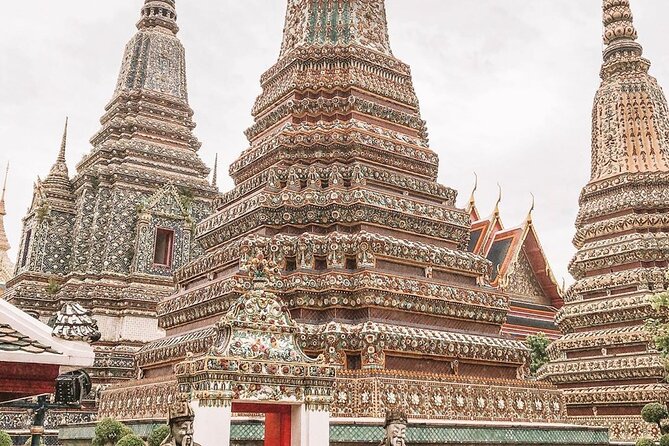Visit Wat Pho and Wat Arun With Local Expert - Dress Code