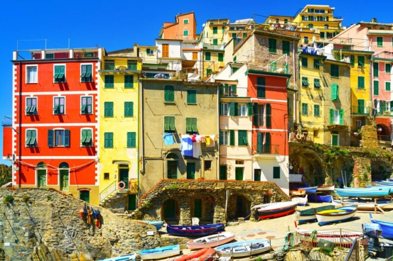 Visit Wonderland Cinque Terre in One Day - Key Points