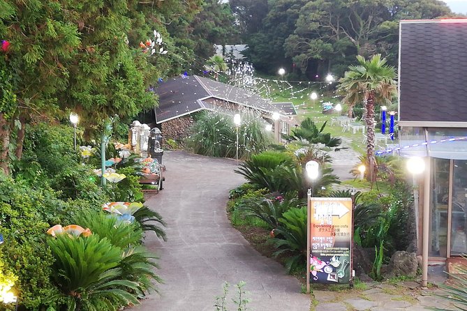 Visitors to Jeju Glass Museum and Experience - Visitor Feedback and Ratings