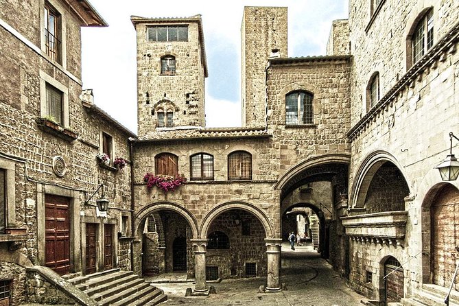 Viterbo Private City Tour Including Popes Tombs Conclave Palace and Duomo - Visiting the Papal Landmarks