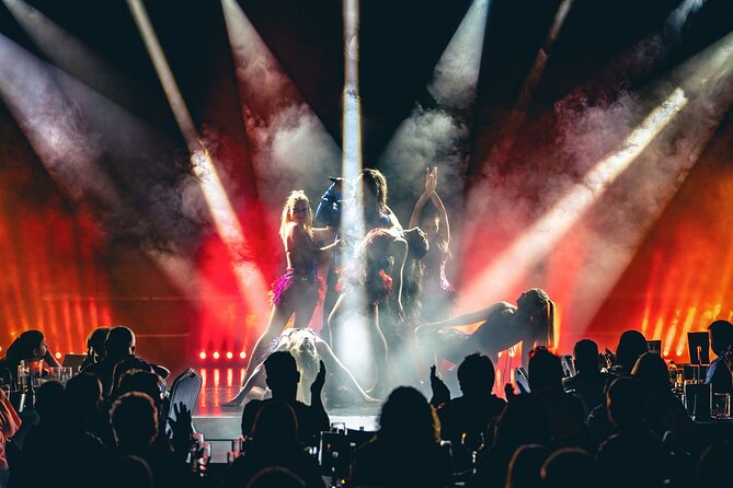 Viva Decades Rewind Show! Music of the 80s, 90s & Now - Performance Details and Atmosphere