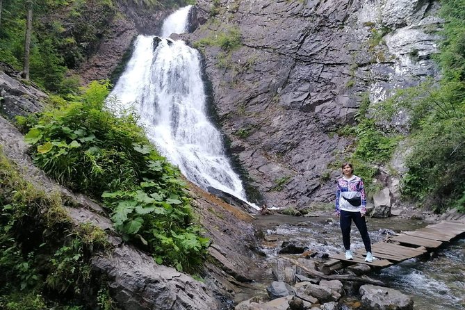 Vladeasa Peak and Brides Waterfall Day Hike - Key Points
