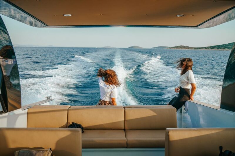 Vodice: Luxury Trip to Kornati on Colnago Speedboat - Accessibility