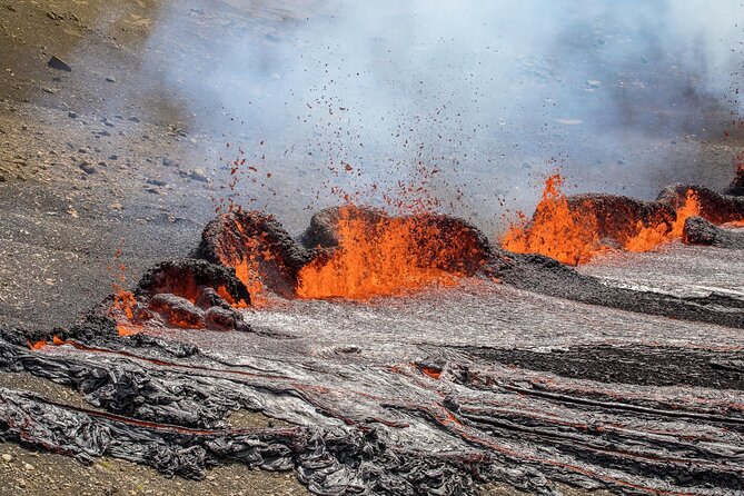 Volcano Hike & Northern Lights Combo Tour - Transportation and Logistics