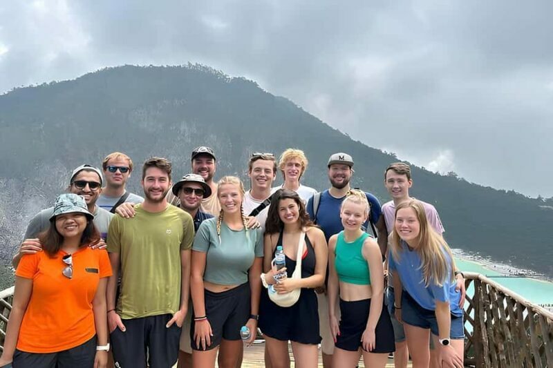 Volcano, Hot Spring, Mud Bath & Tea plantation all included - Key Points
