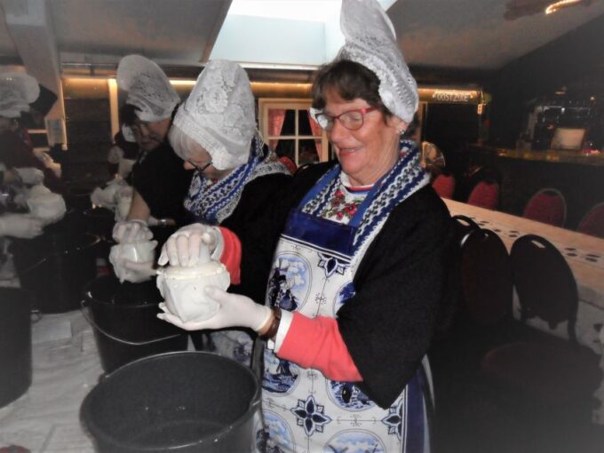 Volendam: 2.5-Hour Cheesemaking Workshop & Clog Making Tour - Frequently Asked Questions