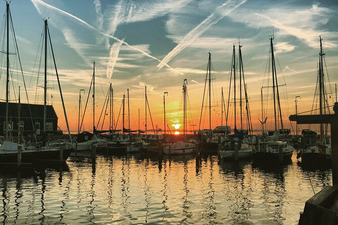 Volendam: E-Bike Rental With Suggested Countryside- and Fisherman Village Route - Booking and Cancellation Policy