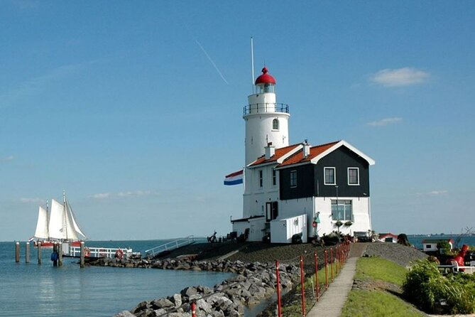 Volendam: E-Bike Rental With Suggested Countryside- and Fisherman Village Route - Exploring Charming Fisherman Villages