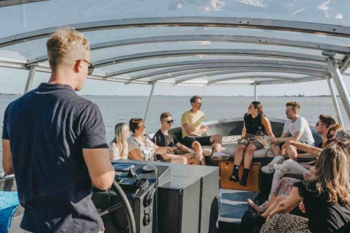 Volendam: Guided Cruise on Gouwzee Lake + 1 Free Drink - Getting to Volendam