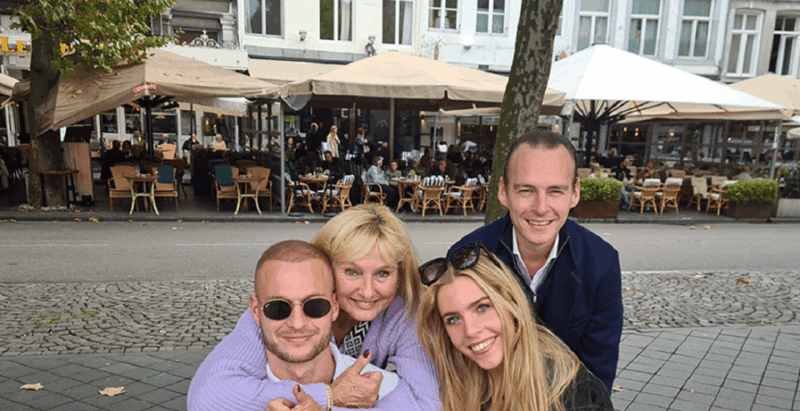 Volendam: Self-Guided Secrets of ... Exploration Game - Exploring Volendam