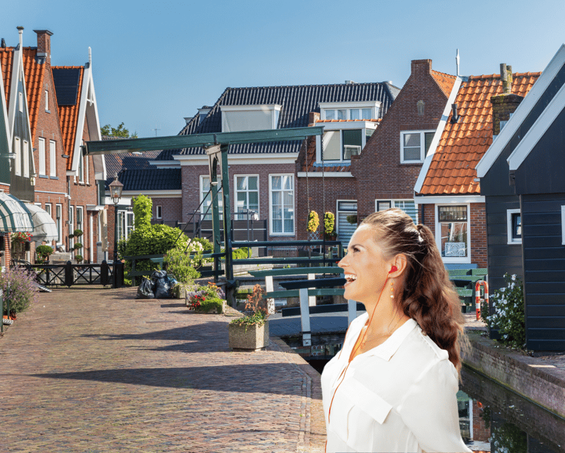 Volendam: Walking Tour With Audio Guide on App - Key Points