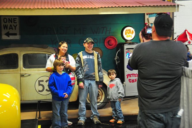 Volo Auto Museum: Admission Ticket - Immerse in Americana Exhibits