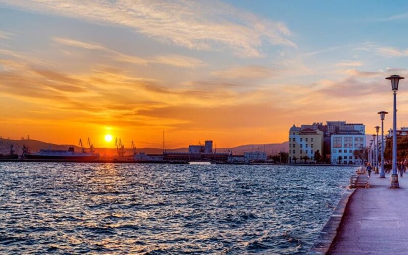 Volos to Athens Easy & Economy Transfer - Key Points