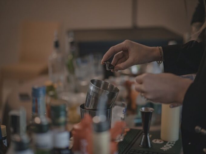Volterra: Cocktail Mixing Experience With Snacks - Suitability