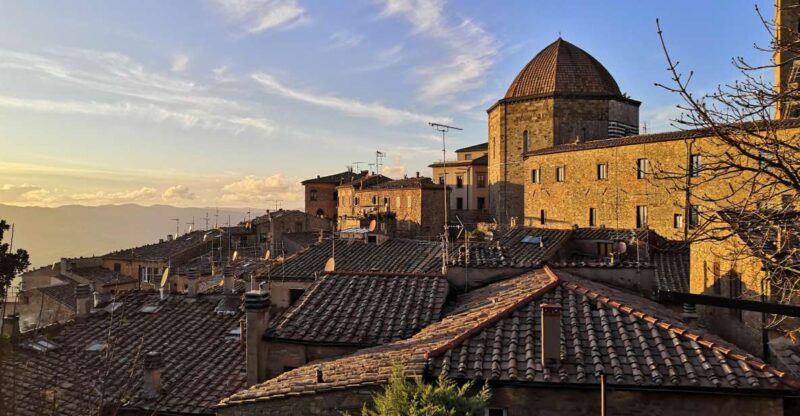 Volterra Tour + Salt Mine Visit by Shuttle From Lucca&Pisa - Key Points