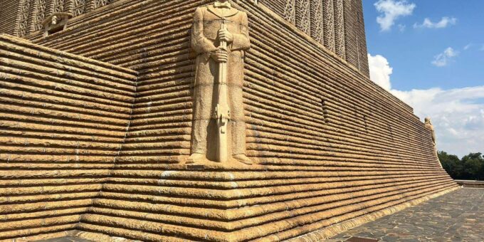 Voortrekker Monument: Fun and Private Tour. - Guided Exploration