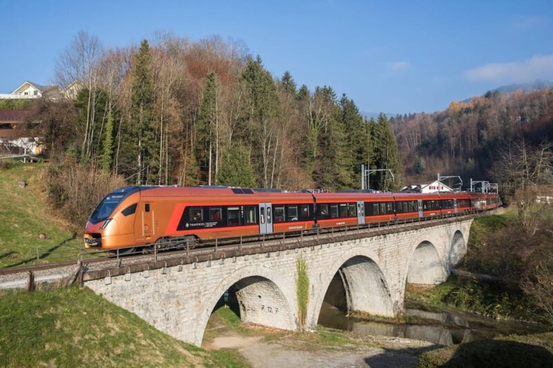 Voralpen Express: Scenic Ride Between Rapperswil and Lucerne - Journey Experience