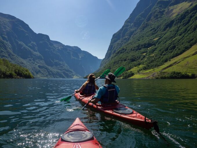 Vossevangen: Nærøyfjord Full-Day Guided Kayaking Trip - Recap