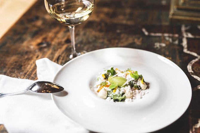 Voyager Estate: Estate Tour & Lunch - Age and Dietary Needs