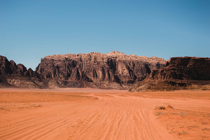 WADI RUM JEEP TOUR WITH ACCOMMODATION | The Jordanian Mappers - Key Points