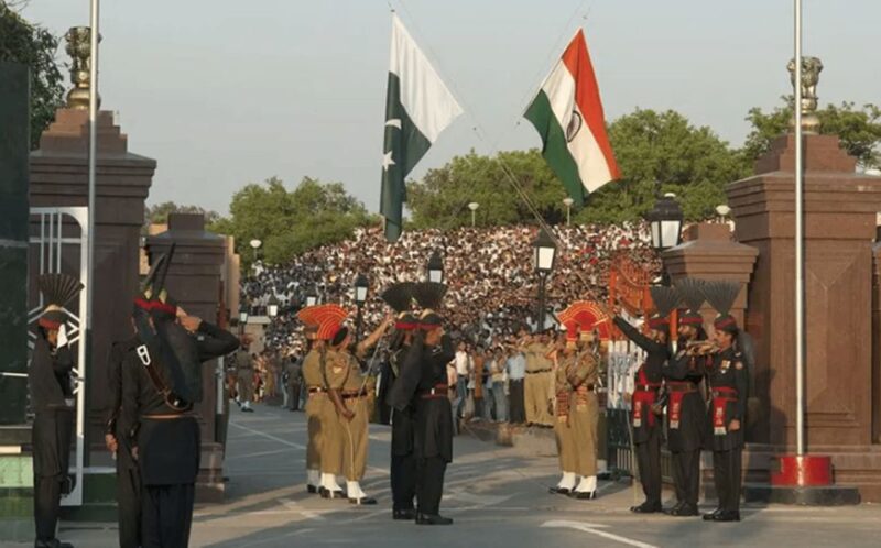 Wagah Border Retreat Ceremony With Dinner - Key Points