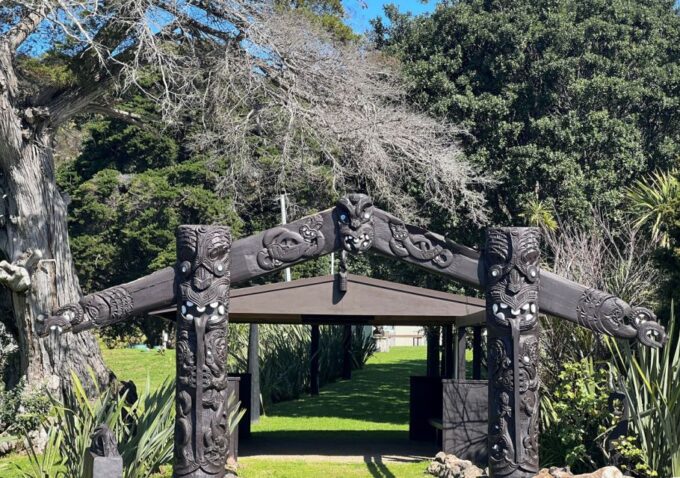Waiheke Island: Full Day Guided History and Heritage Tour - Exploring Waihekes Heritage