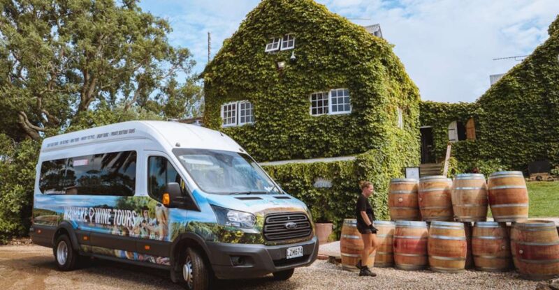 Waiheke Island: Scenic Wine Tour Tasting Wines on Waiheke - Customer Reviews and Ratings