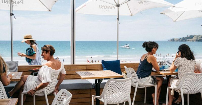 Waiheke Island: Tour With Wine Tastings and Restaurant Lunch - Experience Highlights