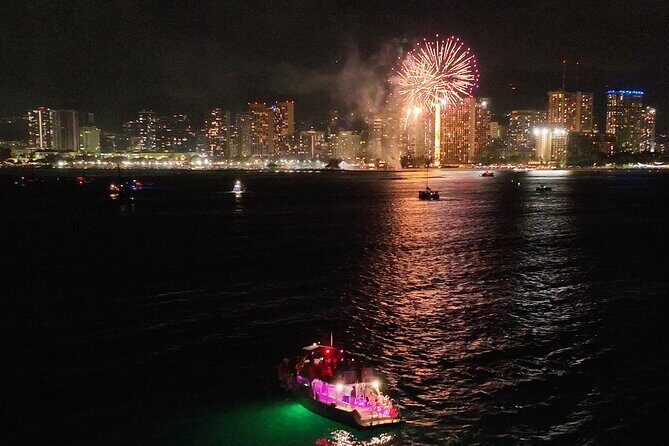 Waikiki Friday Fireworks Party Cruise with Live DJ & Full Bar - What You Can Expect on Board