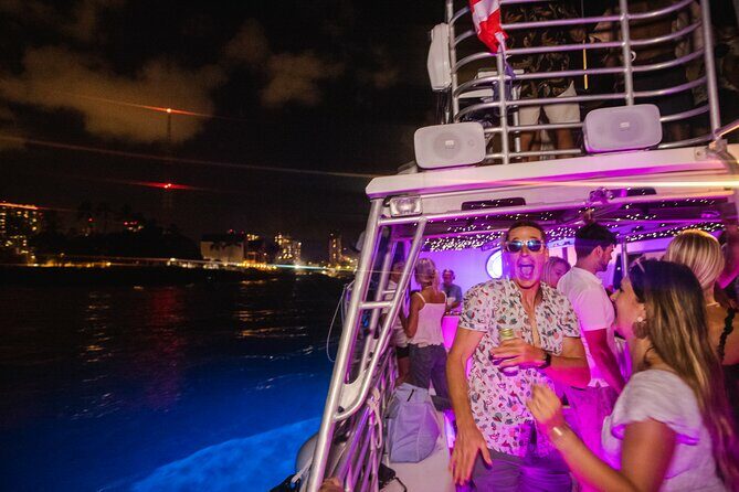 Waikiki Friday Fireworks Party Cruise with Live DJ & Full Bar - Who Will Love This Tour?