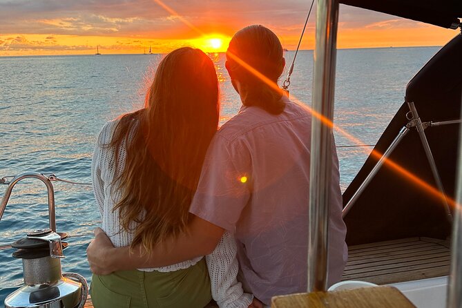 Waikiki Private Day Tour and Sunset Sail for Couples - Scenic Drive and Stops
