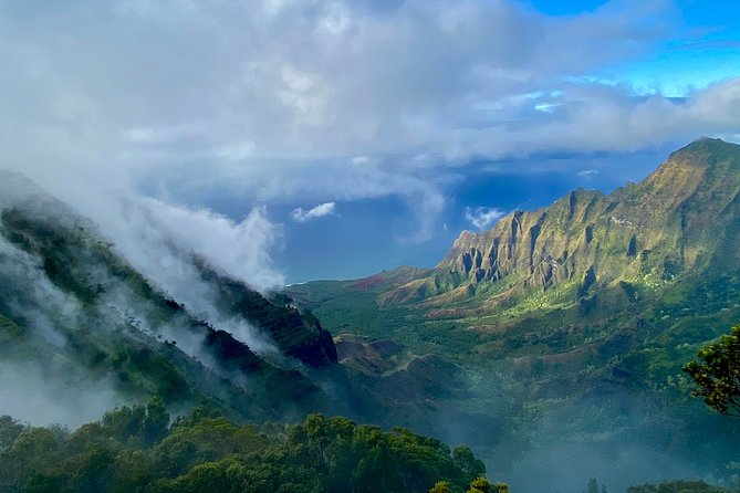 Waimea Canyon Downhill Bike Ride - Scenic Highlights