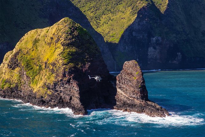 Waimea: Doors-Off Helicopter Tour of Kohala Valleys & Waterfalls - Seating Assignment and Balance