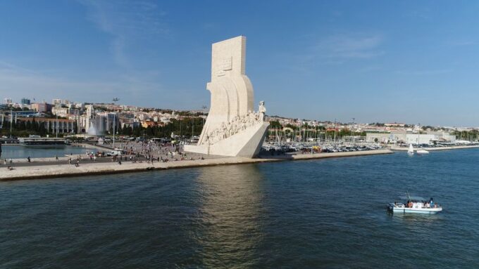 Wake up Lisbon - Private Morning Tour With Local Sailors - Pricing
