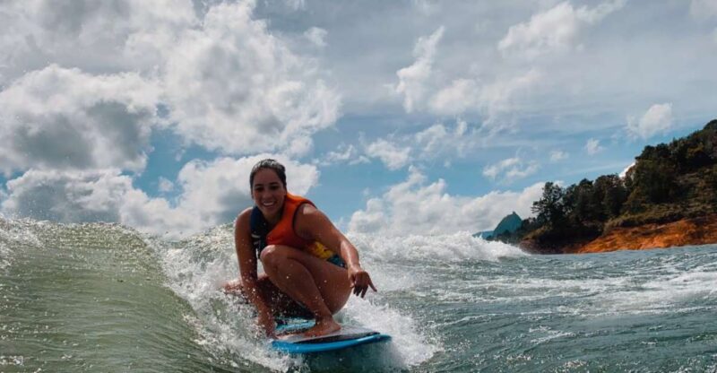 Wakeboarding in Guatapé - Key Points