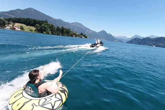 Wakeboarding Lake Zurich - Afternoon ! - Navigating the Scenic Lake
