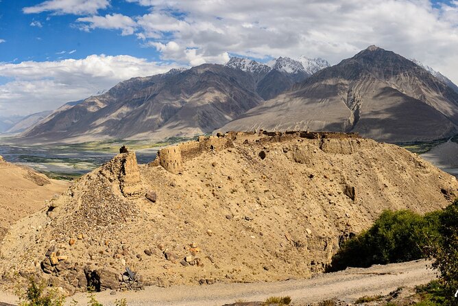 Wakhan Valley Tour, 7 Day - Trekking Through Valleys