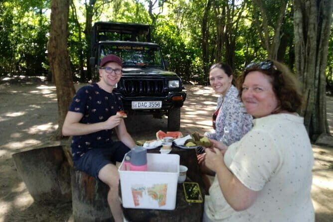 Walawe Palm Safari Udawalawe - Transportation & Duration