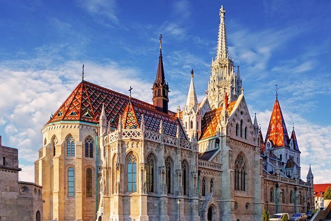 Walk in Buda With Hospital in the Rock Underground Cave Visit - Tour Inclusions