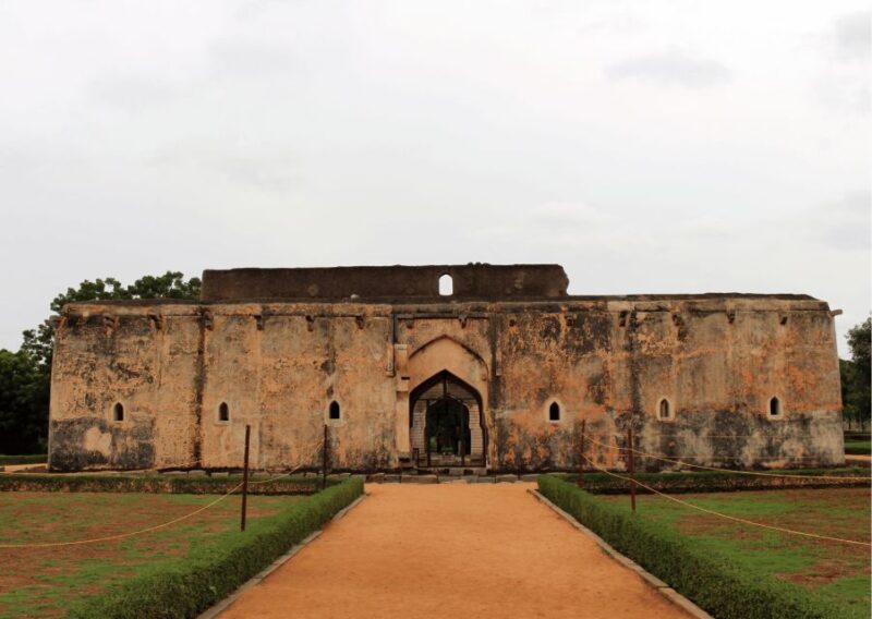 Walk Through the Time in Hampi (2 Hours Guided Walking Tour) - Engaging Storytelling