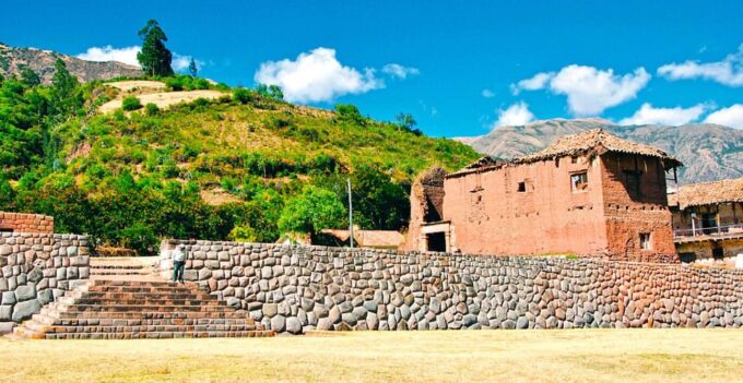 Walk to the Condor Viewpoint - Mirador Del Condor