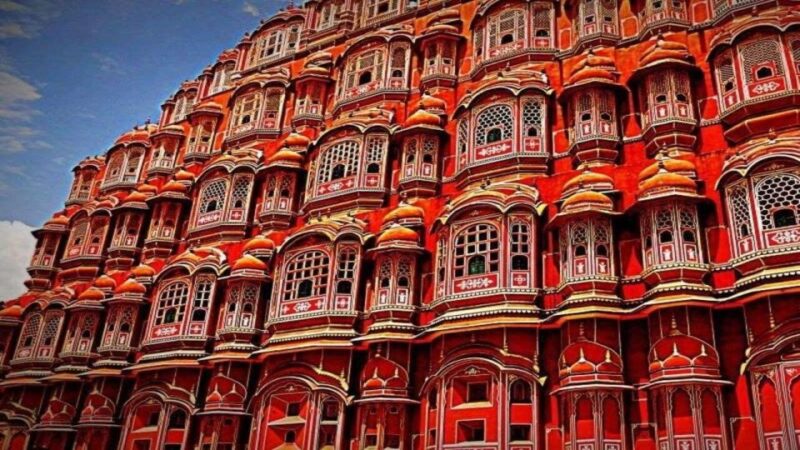 Walk Tour With Local Guide In Old Jaipur - Hawa Mahal