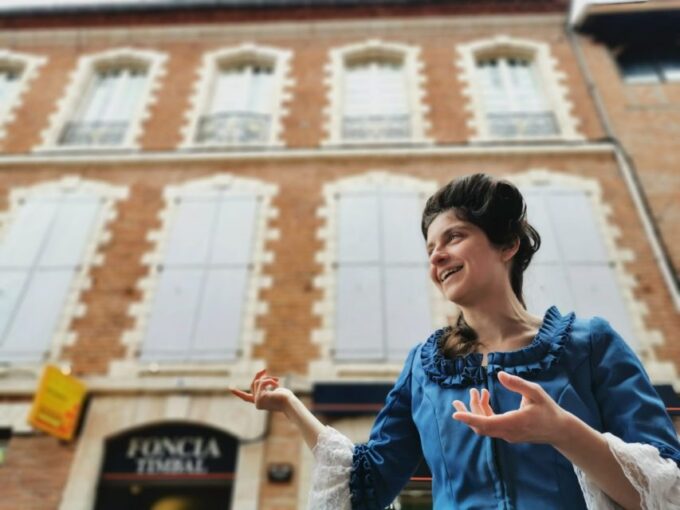 Walk With Madame De Lapérouse in 18th-Century Albi - Suitability for Different Groups
