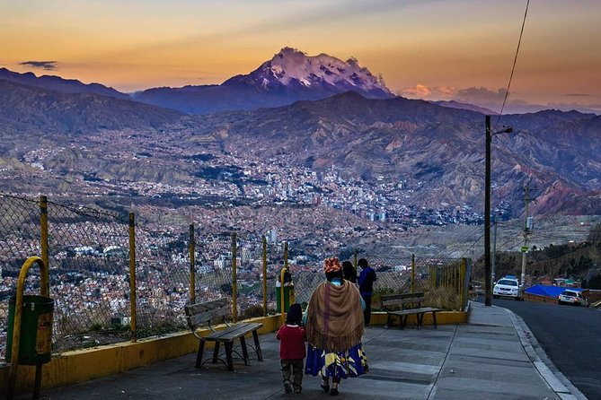 Walking City TOUR La Paz + Cable Cars + Valle De Luna. PRIVATE TOUR - La Paz City Tour